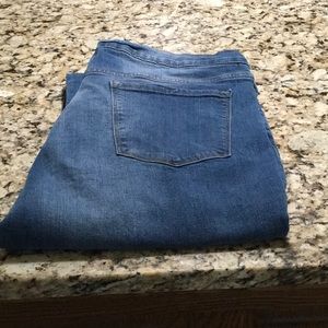 Old Navy Size 18W Slim Straight Jeans